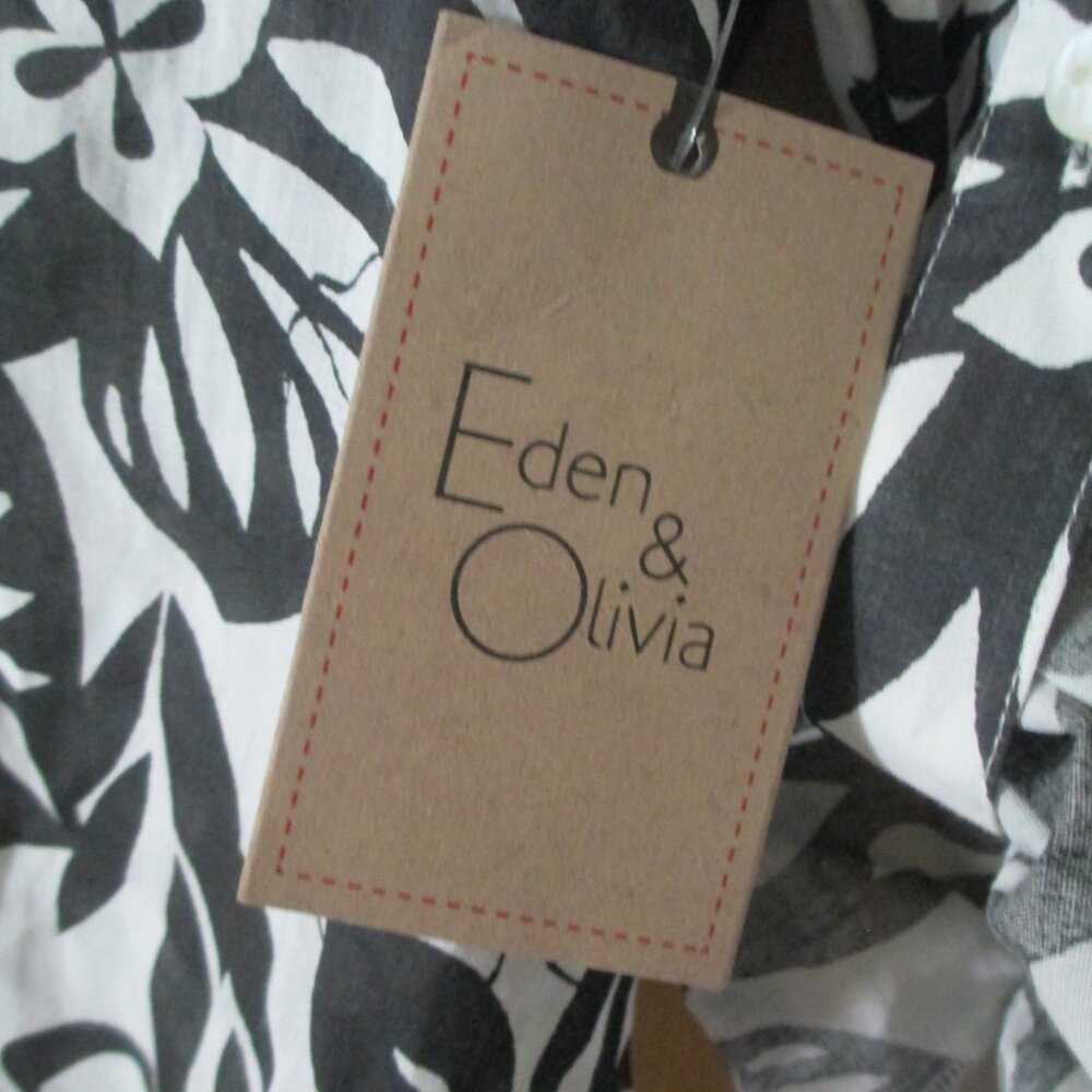 NWT Eden & Olivia Lightweight Floral Top Black White 3/4 Sleeve - Picture 3 of 9